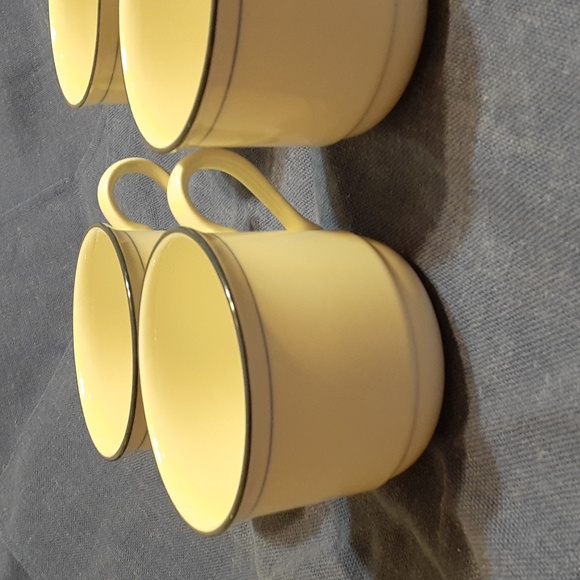 Lenox Chinastone blue pinstripes cups and saucers - Picture 10 of 16